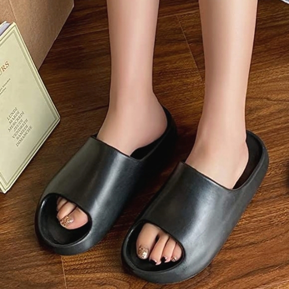 New Black Waterproof Sport Rubber Sandals - Picture 1 of 4